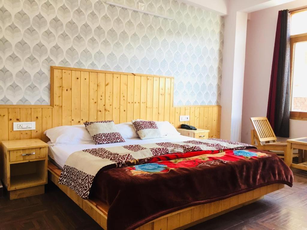 Hotel Corner Retreat Manāli Habitación foto